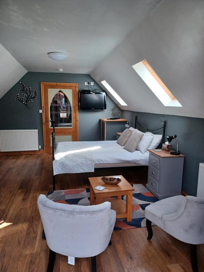 The Bear Bed & Breakfast Рейъдър Екстериор снимка