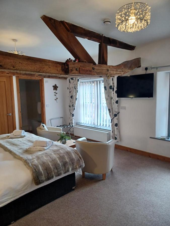 The Bear Bed & Breakfast Рейъдър Екстериор снимка